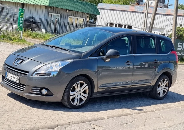 Peugeot 5008 cena 19999 przebieg: 312000, rok produkcji 2013 z Otmuchów małe 137